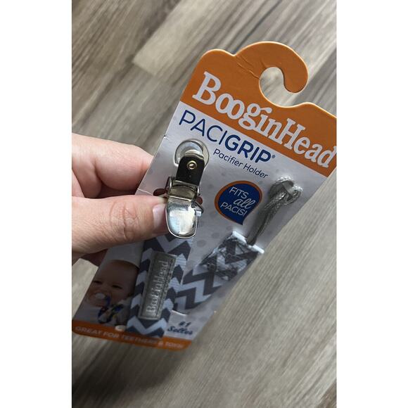 BooginHead PaciGrip Pacifier Clip Chevron Style PG-CHEV Sealed - Picture 6 of 6